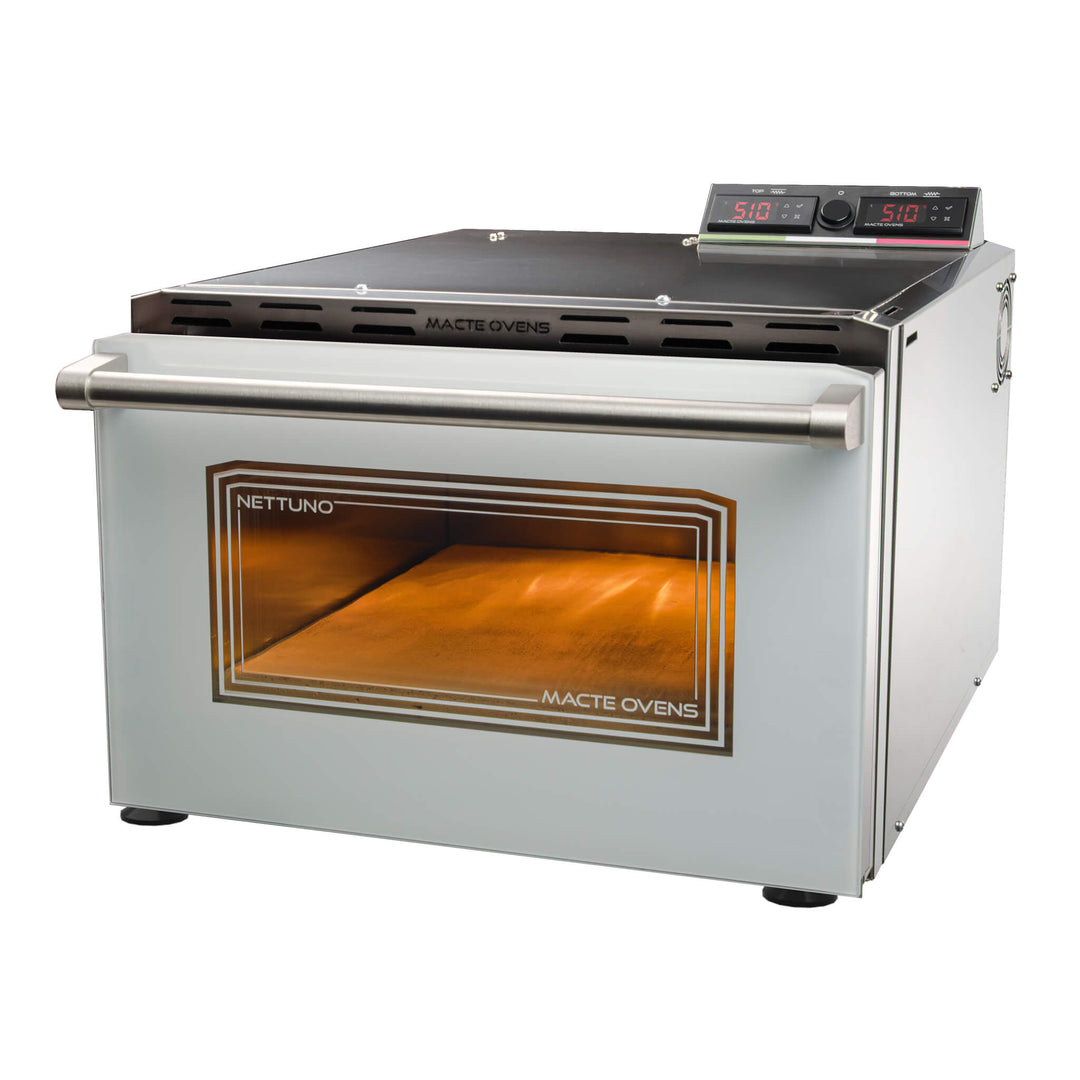 Macte Nettuno Advanced pizza oven with a grey door on a white background.